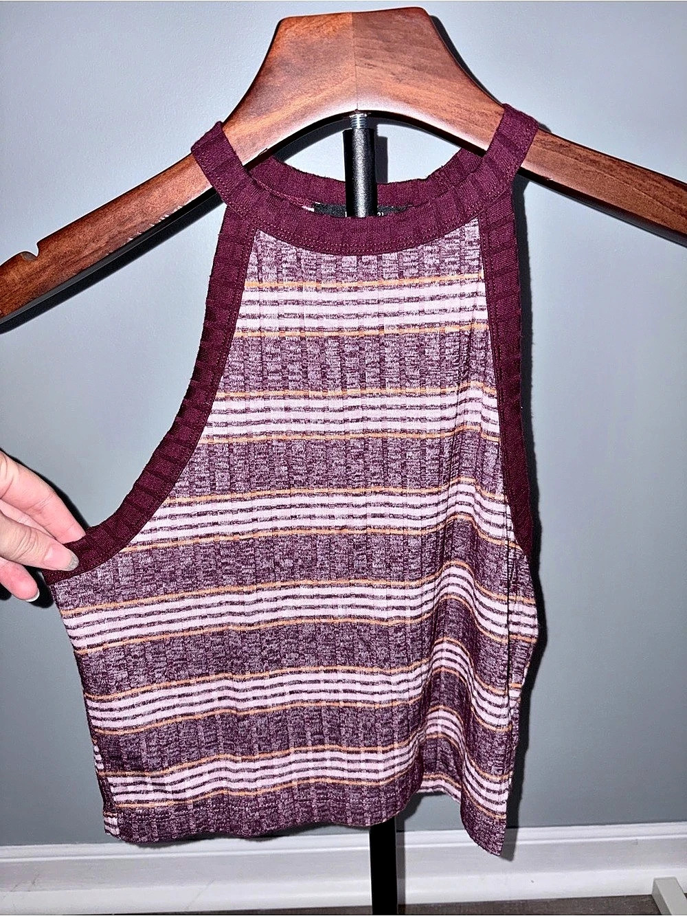 Forever 21 Striped Halter Tank Top in Purple & Pink Size Medium Like New